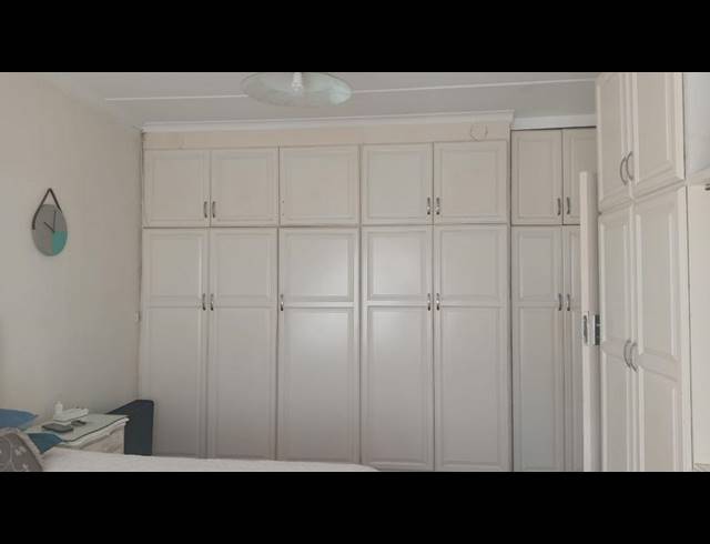 3 BEDROOM PROPERTY TO RENT IN FLORIDA LAKE